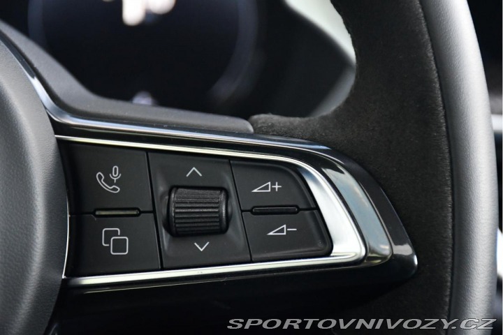 Alfa Romeo Stelvio 2.9 V6 QUADRIFOGLIO REZER 2024