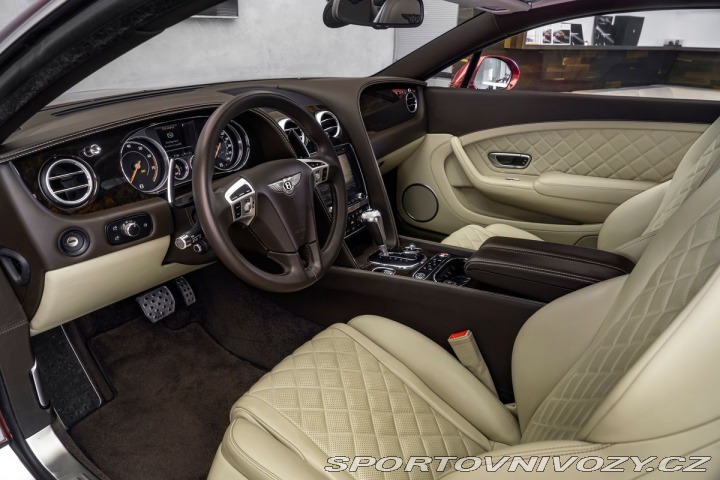 Bentley Continental GT W12 Mulliner, masáže 1800