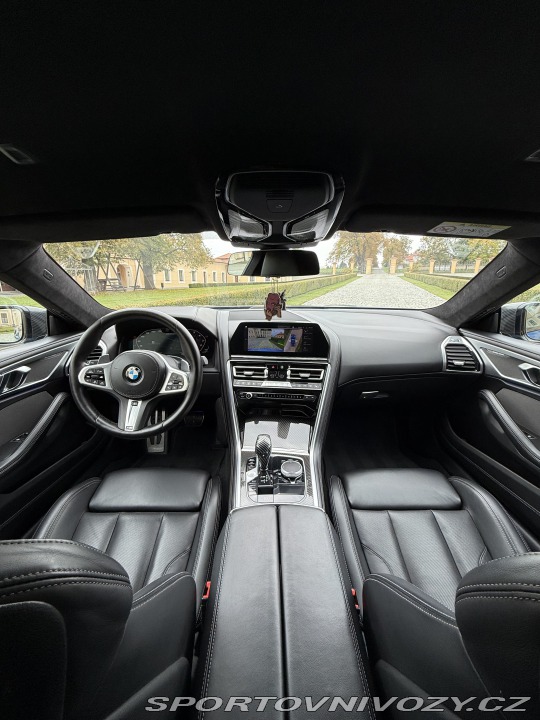 BMW 8 M850i xDrive Individual 2020