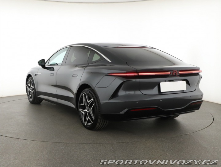 Ostatní značky Ostatní modely Rising F7 77 kWh RWD 2025