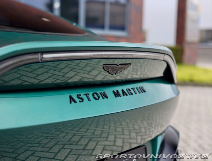 Aston Martin V8 Vantage | NaSklade - Mal 2024