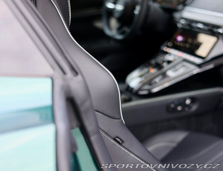 Aston Martin V8 Vantage | NaSklade - Mal 2024