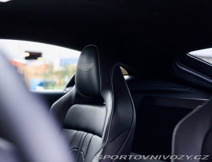Aston Martin V8 Vantage | NaSklade - Mal 2024