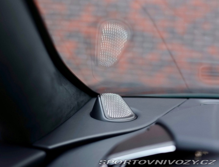 Aston Martin V8 Vantage | NaSklade - Mal 2024