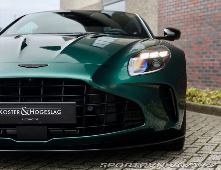 Aston Martin V8 Vantage | NaSklade - Mal 2024