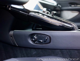 Aston Martin V8 Vantage  | NaSklade - Mal 2024