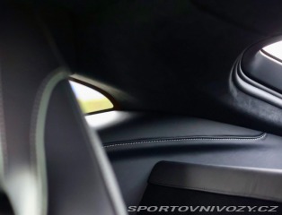 Aston Martin V8 Vantage  | NaSklade - Mal 2024