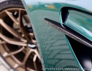 Aston Martin V8 Vantage  | NaSklade - Mal 2024