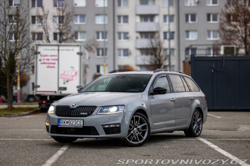 Škoda Octavia RS Combi 2.0 TFSI RS DSG 16