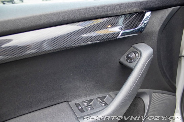 Škoda Octavia RS Combi 2.0 TFSI RS DSG 16 2014