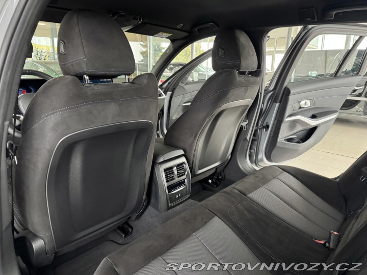 BMW 3 330i xDrive*M-SPORT*Kamer 2025