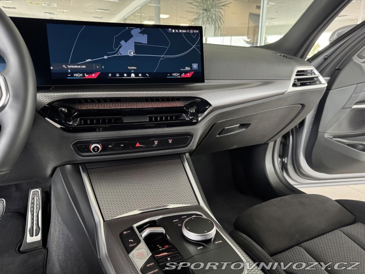 BMW 3 330i xDrive*M-SPORT*Kamer 2025