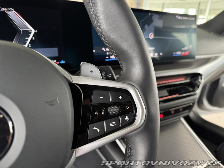 BMW 3 330i xDrive*M-SPORT*REZER 2025