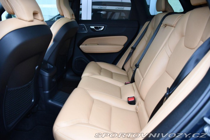 Volvo Ostatní modely XC60 T8 RECHARGE AWD PANO B&am 2022