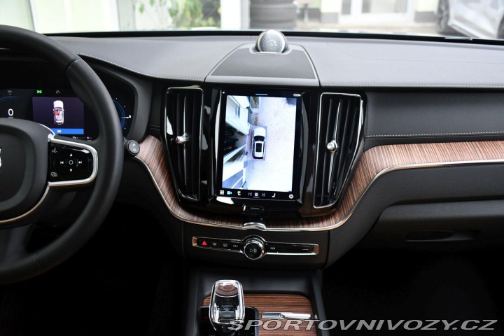 Volvo Ostatní modely XC60 T8 RECHARGE AWD PANO B&am 2022