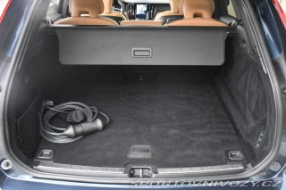 Volvo Ostatní modely XC60 T8 RECHARGE AWD PANO B&am 2022