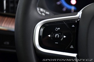 Volvo Ostatní modely XC60 T8 RECHARGE AWD PANO B&am 2022