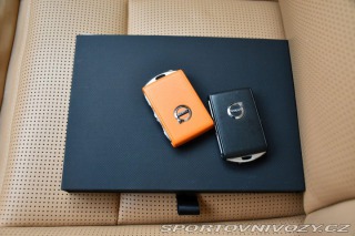 Volvo Ostatní modely XC60 T8 RECHARGE AWD PANO B&am 2022