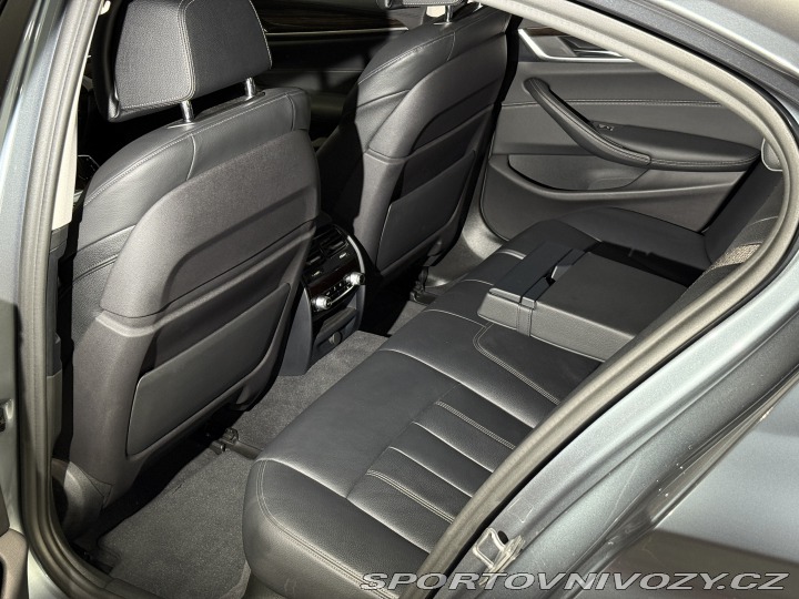 BMW 5 530xD*HUD*360*Nezavis*Sof 2019