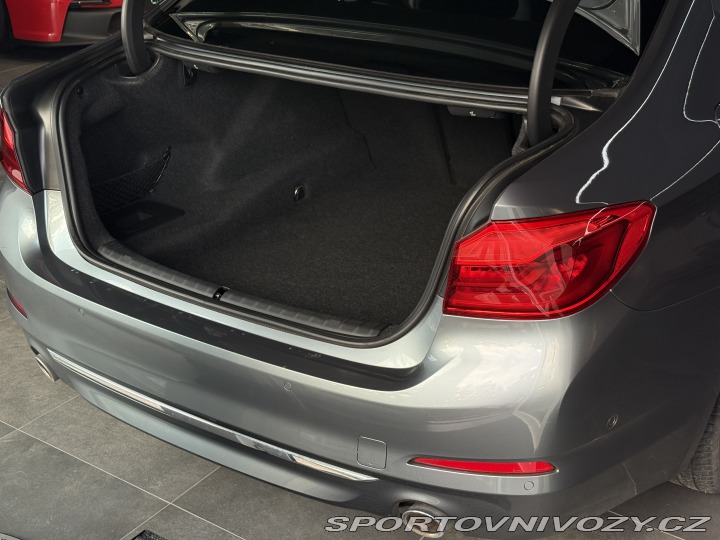 BMW 5 530xD*HUD*360*Nezavis*Sof 2019