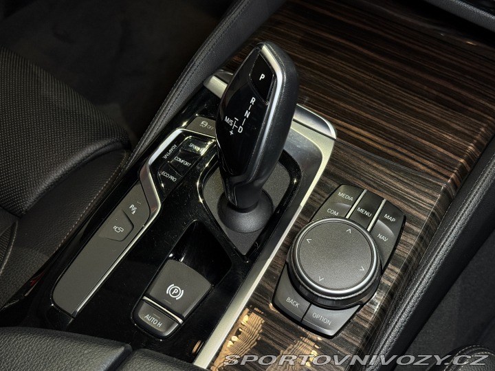 BMW 5 530xD*HUD*360*Nezavis*Sof 2019