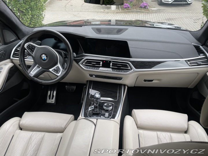 BMW X7  2020
