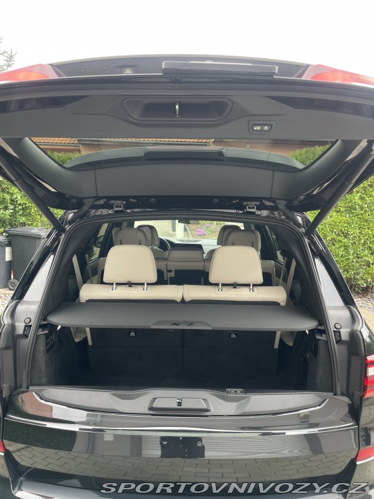 BMW X7  2020
