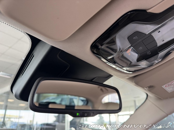 Alfa Romeo Stelvio 2,0T Q4*206kW*REZERVACE! 2018