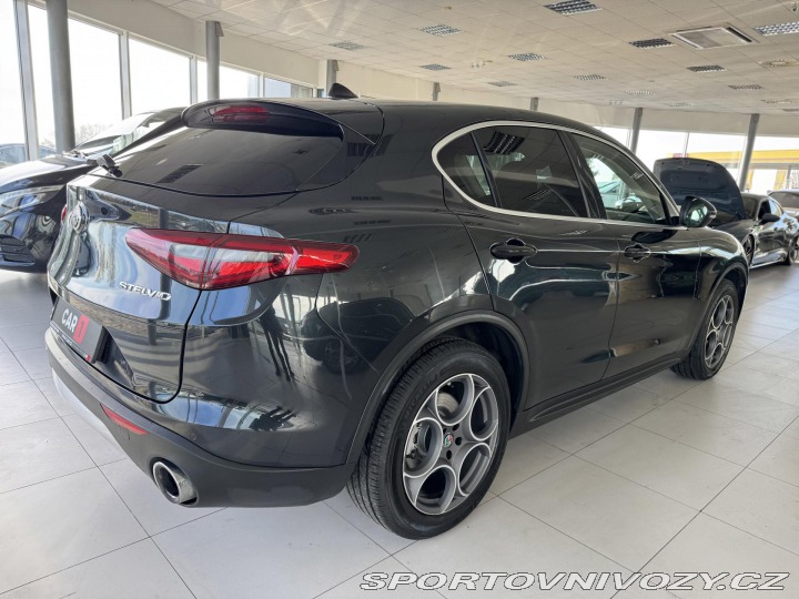 Alfa Romeo Stelvio 2,0T Q4*206kW*REZERVACE! 2018