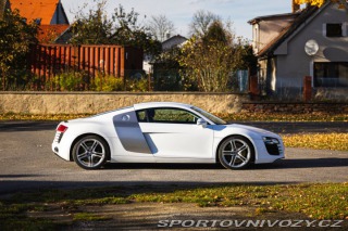 Audi R8  2010