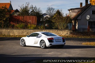 Audi R8  2010