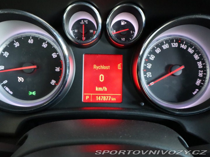 Opel Astra Cosmo 1.6 T 2012