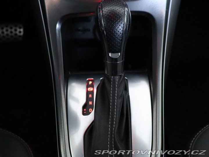 Opel Astra Cosmo 1.6 T 2012