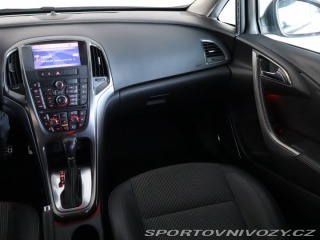 Opel Astra Cosmo 1.6 T 2012