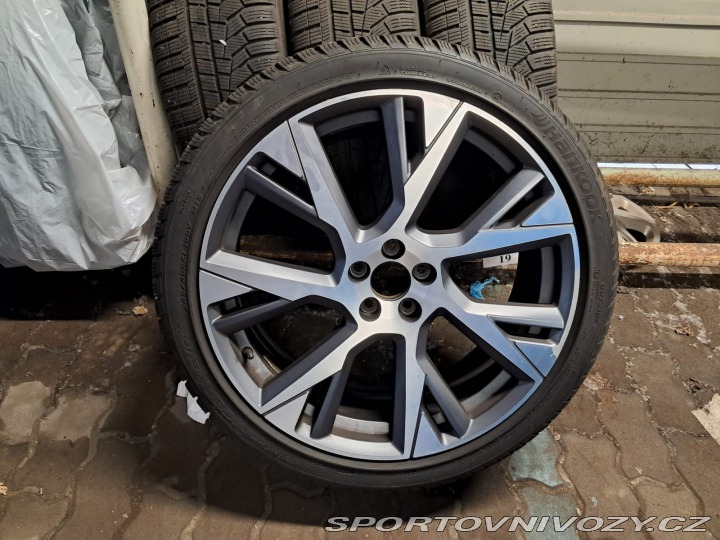 Volvo V90 Cross Country Momentum PR 2020