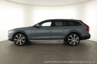 Volvo V90 Cross Country Momentum PR 2020