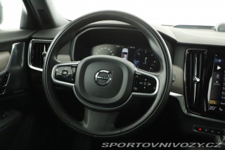 Volvo V90 Cross Country Momentum PR 2020