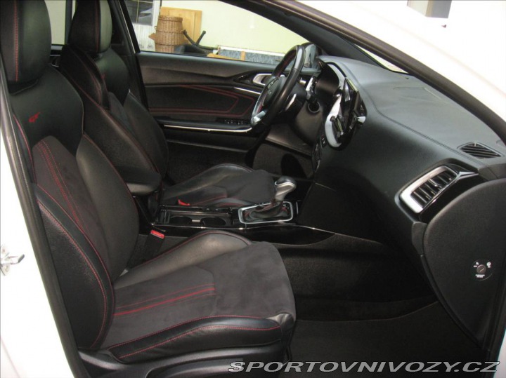 Kia ProCeed 1,6 T-GDI 204PS  GT A/T 2022