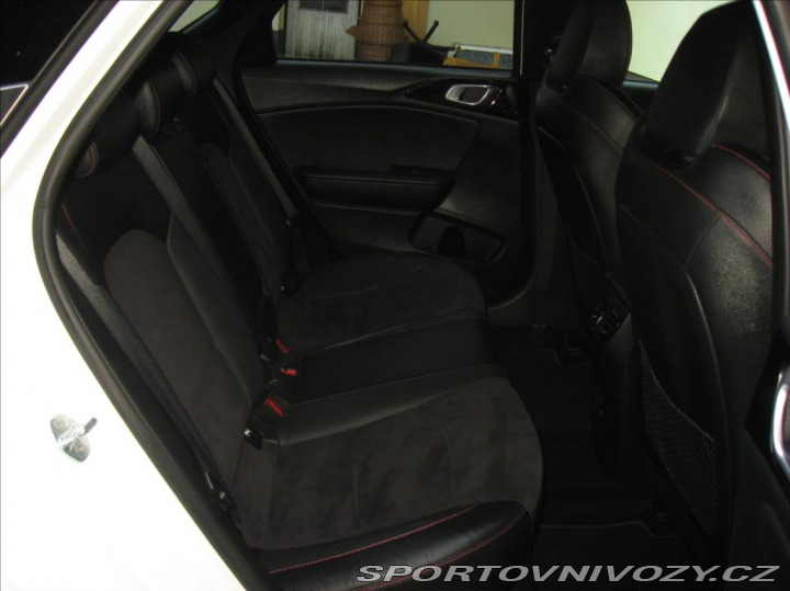 Kia ProCeed 1,6 T-GDI 204PS  GT A/T 2022