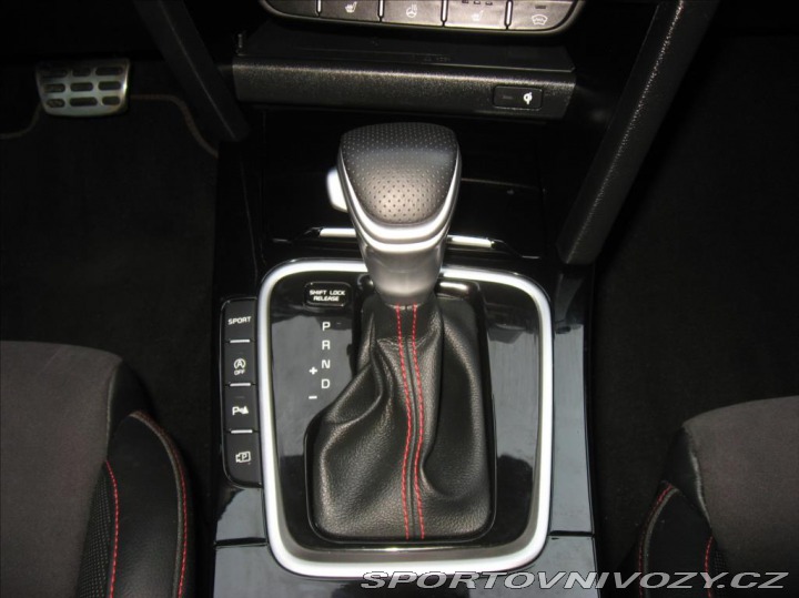 Kia ProCeed 1,6 T-GDI 204PS  GT A/T 2022