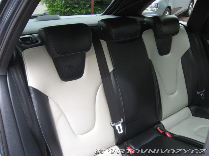 Audi S4 3,0 TFSI 441PS Quattro M 2010