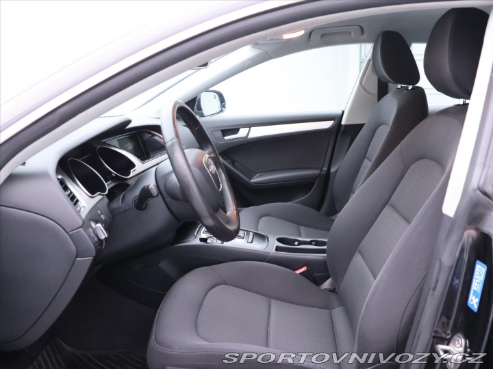 Audi A5 2,0 TDI 105kW Aut.klima C 2010