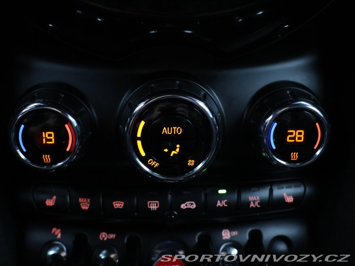 Mini One 1,5 i 75kW JCW Kůže 1.Maj 2018