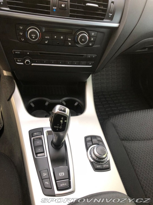 BMW X3 3,0   4x4 XDRIVE 30D 2011