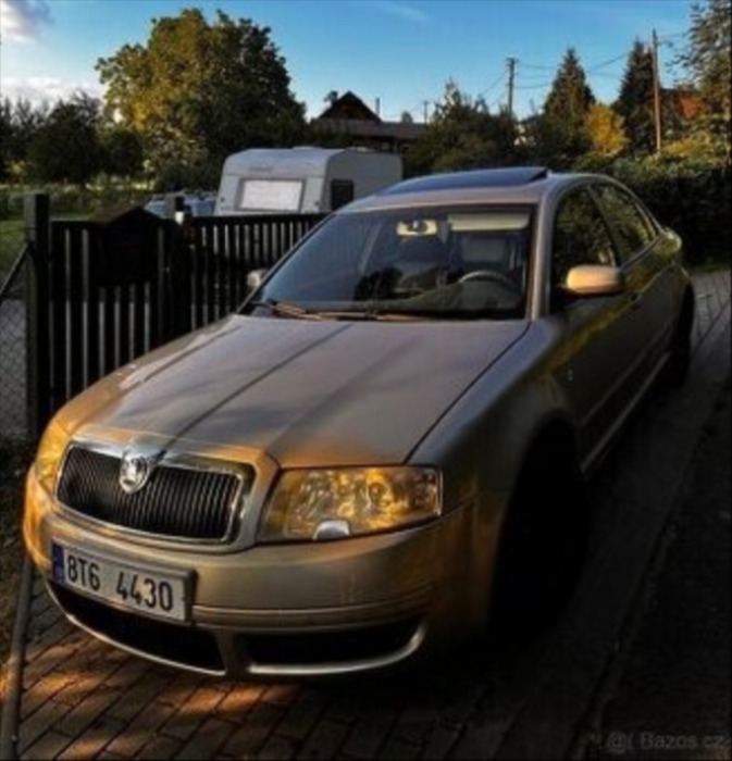 Škoda Superb 2,8   V6
