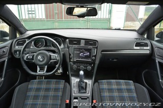 Volkswagen Golf 1,4   GTE - Phev - rok 20 2014