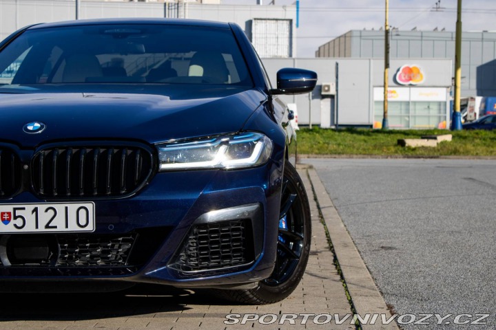 BMW 5 M550i xDrive A/T / AJ NA 2022