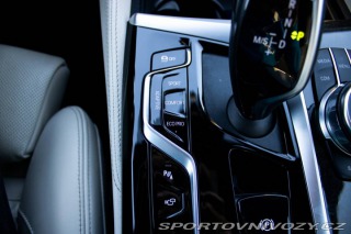 BMW 5 M550i xDrive A/T / AJ NA 2022