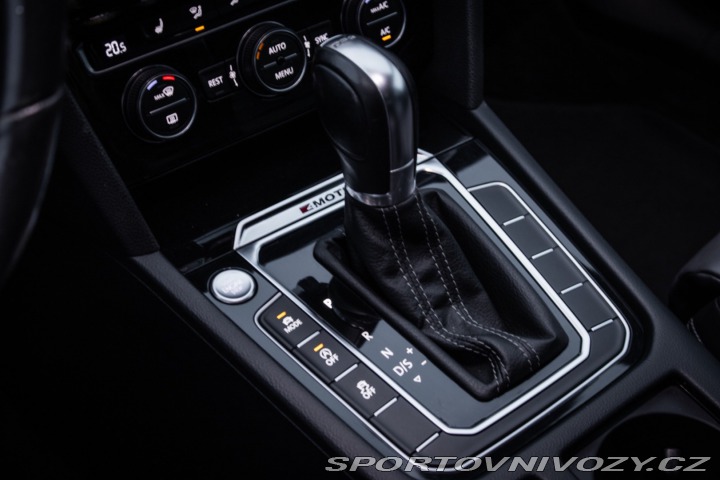 Volkswagen Ostatní modely Passat Variant Variant 2.0 BiTDI R-Line 2015