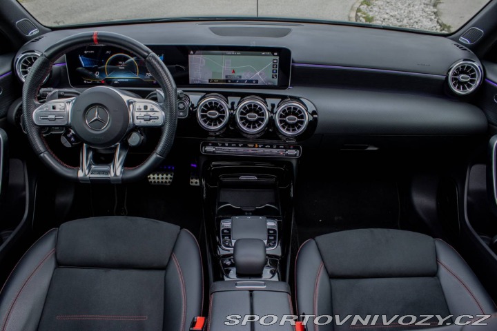 Mercedes-Benz A AMG 35 4MATIC / PREMIUM 2019